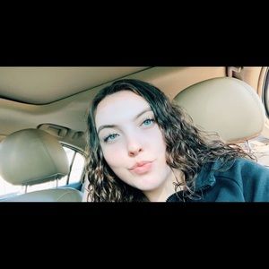 Meet your Posher, Kira